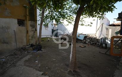 GAZİPAŞA MAHALLESİNDE 2 KATLI 4+2 KARGIR EV VE ARSASI