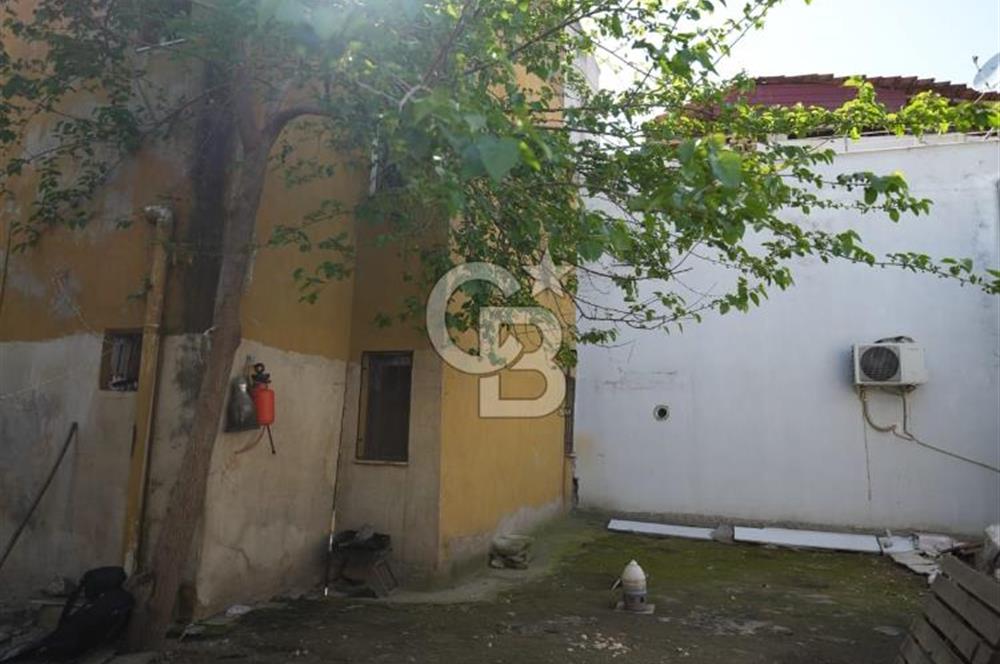 GAZİPAŞA MAHALLESİNDE 2 KATLI 4+2 KARGIR EV VE ARSASI