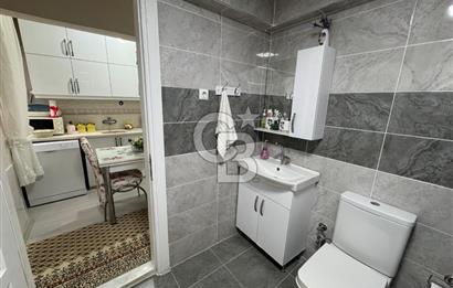 Karşıyaka Alaybey'de Otoparklı, Tadilatlı, Kullanışlı Daire