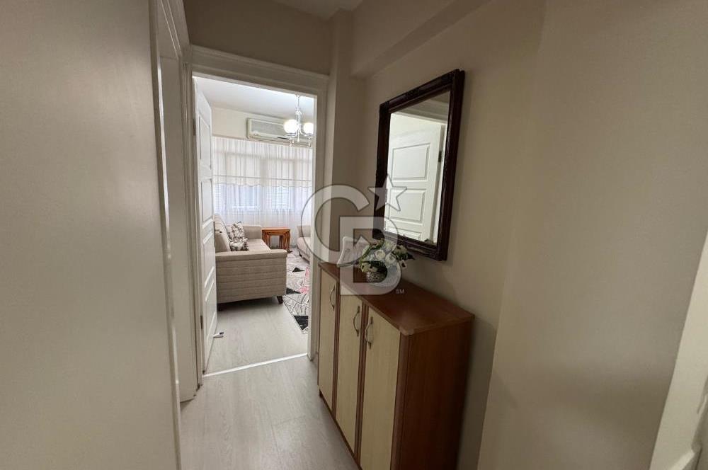 Karşıyaka Alaybey'de Otoparklı, Tadilatlı, Kullanışlı Daire