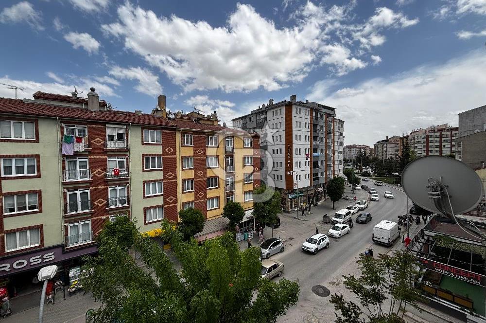 CB CITY'DEN ORHANOĞUZ CADDESİ ÜZERİNDE 2+1 EŞYALI SATILIK DAİRE