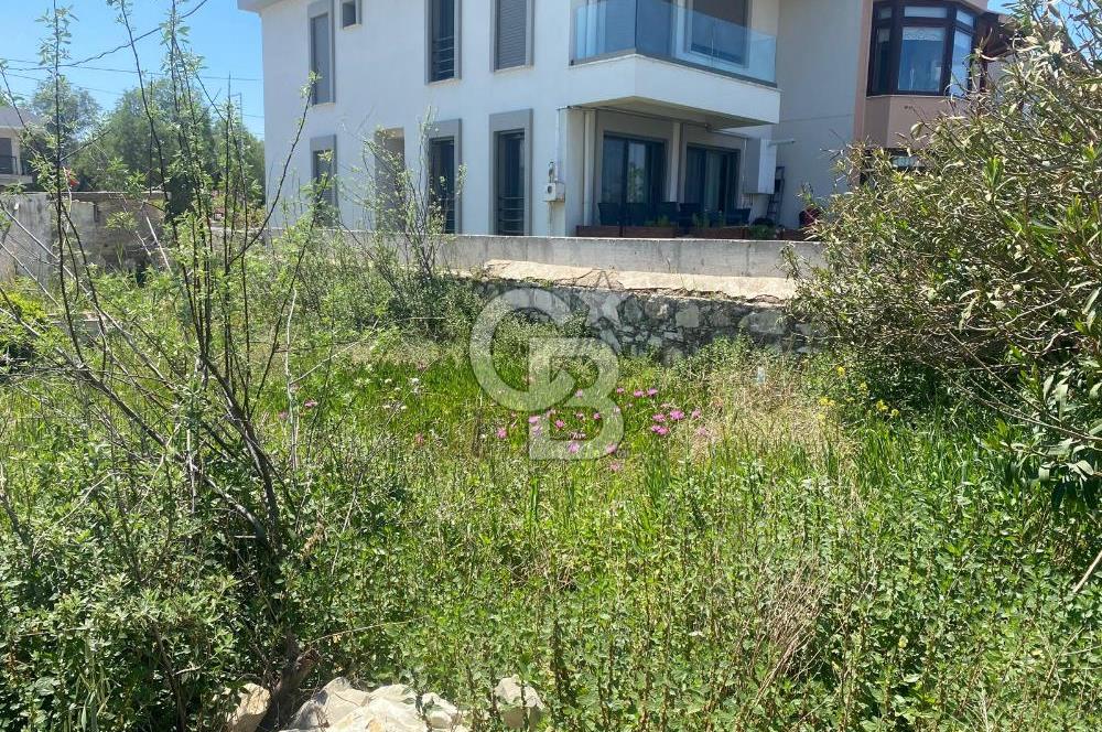 Urla Atatürk Mah.'de Satılık 236 M2 Tercihli Turizm İmarlı Arsa
