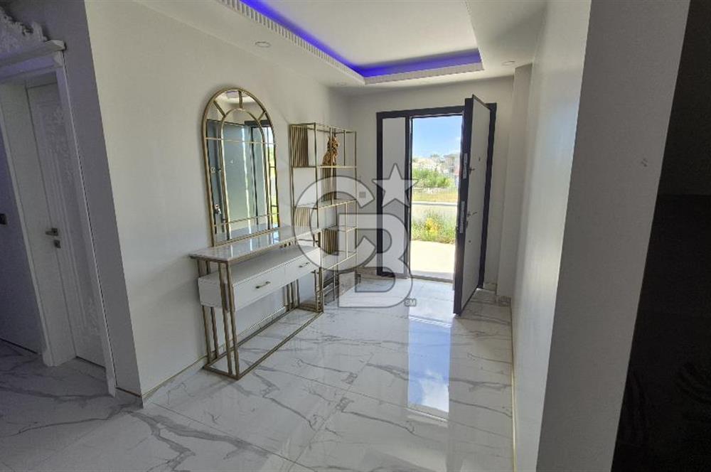 ÇERKEZKÖY'DE KISMİ TAKASA AÇIK 725M2 BAHÇELİ 8+1 SATILIK VİLLA