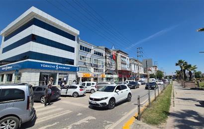 DERİNCE İSTİKLAL CADDESİ KURUMSAL KİRACILI 4 KATLI SATILIK BİNA