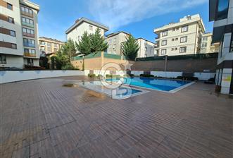 216 Sancaktepe Konutları Satılık 110 m2 2+1 Köşe Bahçe Dubleks