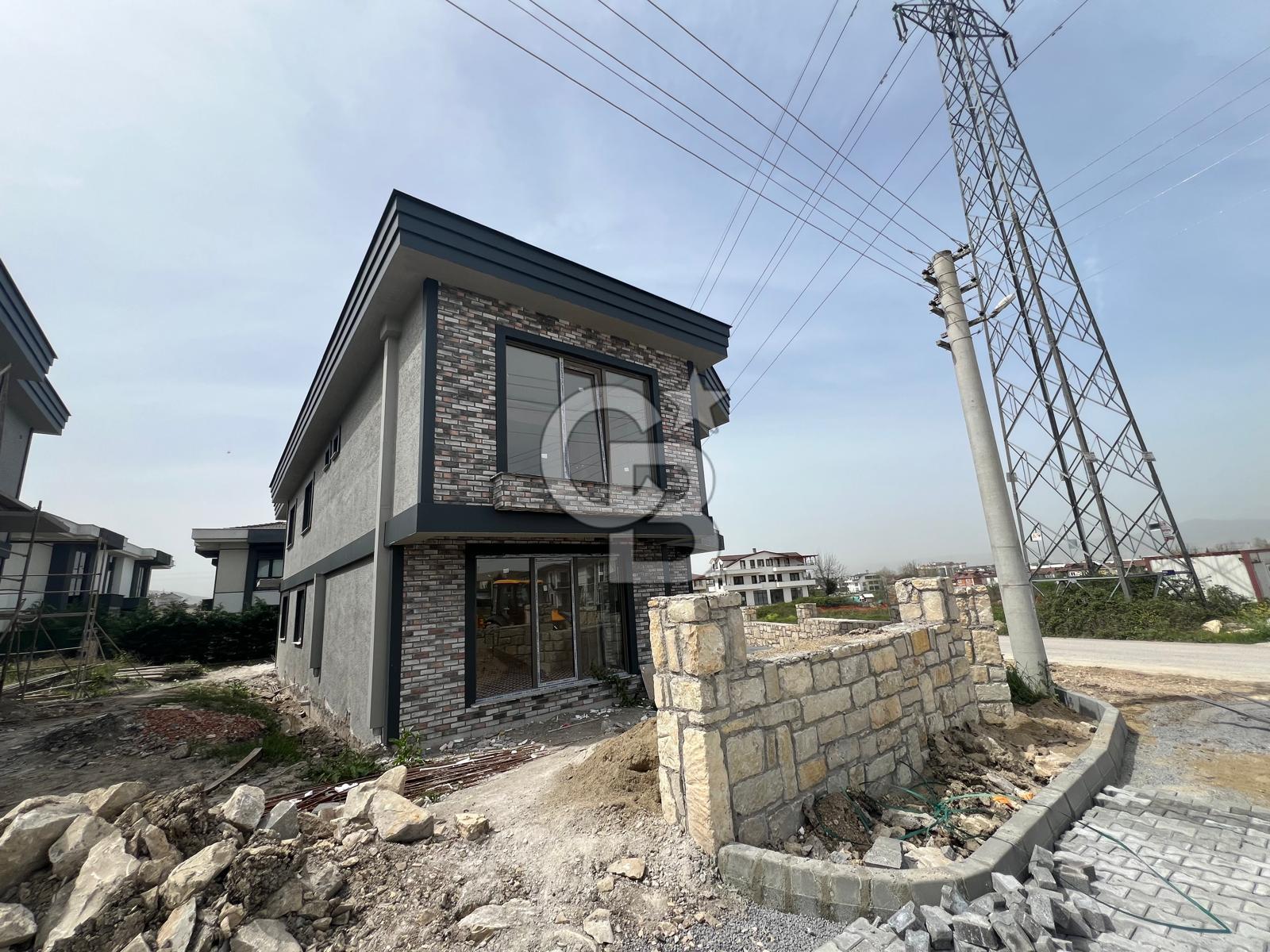 CB TOWER BAŞİSKELE YUVACIK'TA 5+1 TRİPLEK SIFIR SATILIK VİLLA
