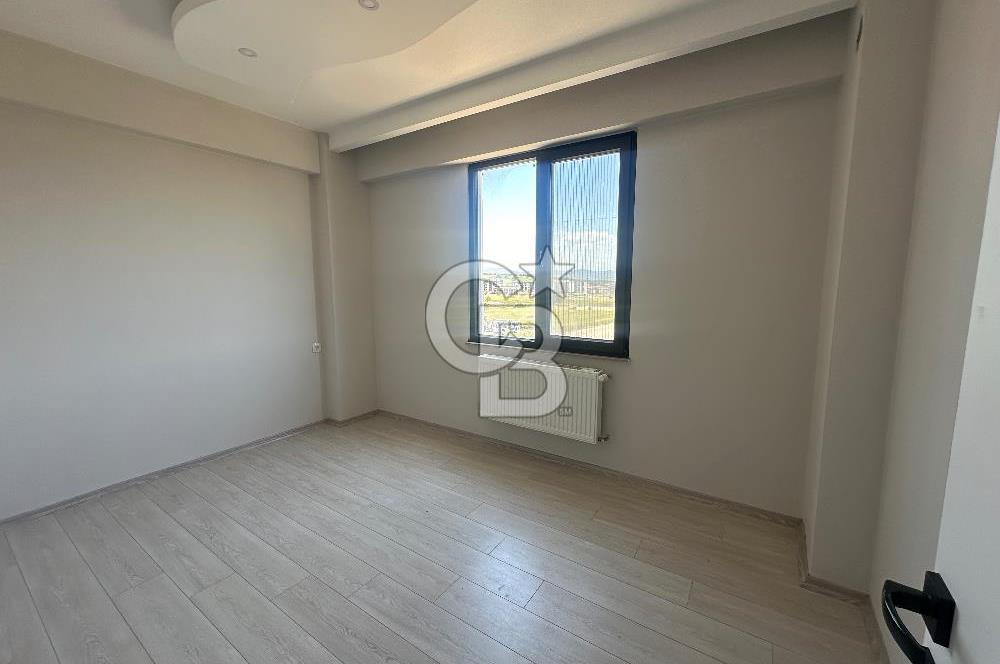 ÇANAKKALE MERKEZ ESENLER BÖLGESİNDE SATILIK ARAKAT 1+1 DAİRE