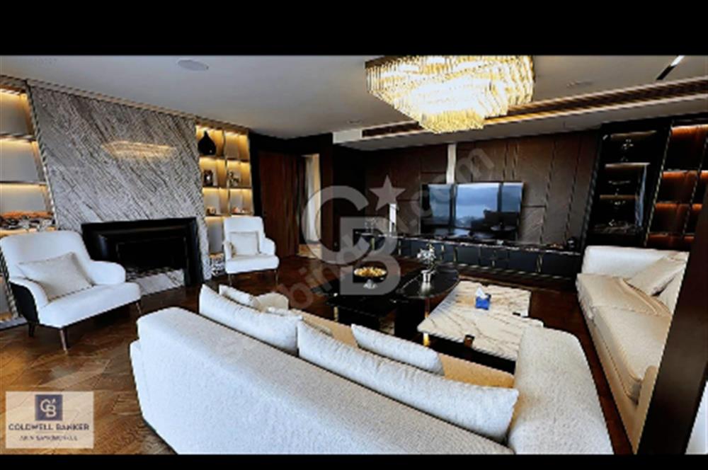 Sarıyer'de Boğaz Manzaralı Ultra Lux 6+4 Satılık Villa