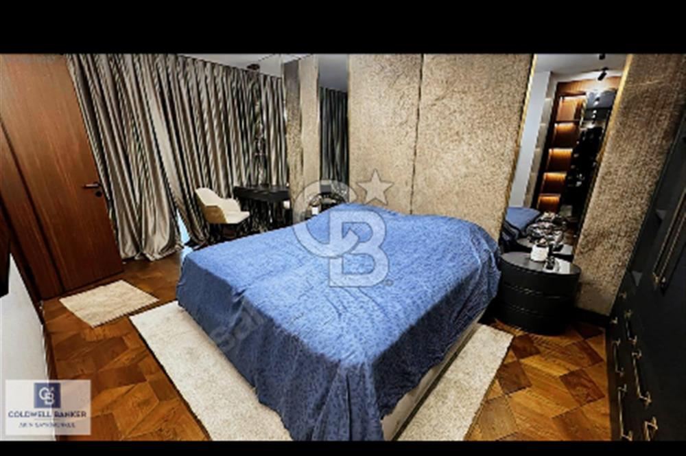 Sarıyer'de Boğaz Manzaralı Ultra Lux 6+4 Satılık Villa