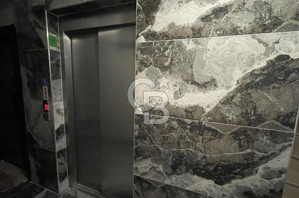 BEYOĞLU SÜTLÜCEDE OTOPARKLI, SIFIR 4+1 SATILIK DAİRE