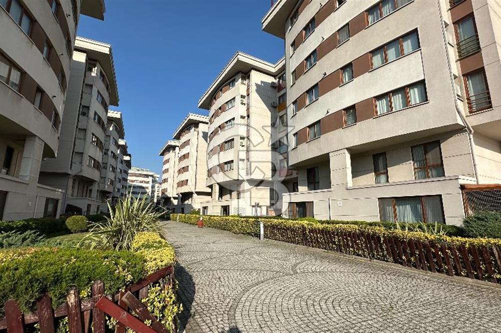 216 Sancaktepe Konutları Satılık 110 m2 2+1 Köşe Bahçe Dubleks