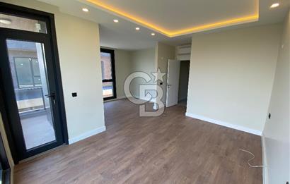 Beylikdüzü Gürpınar'da Deniz Manzaralı Satılık 7+1 Villa