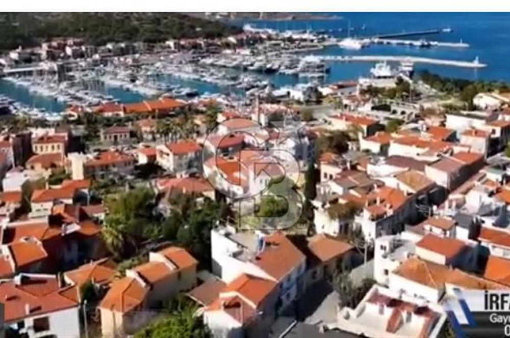 İzmir Çeşme Musalla Kale Arkasında Satılık 12 Odalı Pansiyon