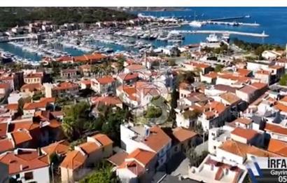 İzmir Çeşme Musalla Kale Arkasında Satılık 12 Odalı Pansiyon