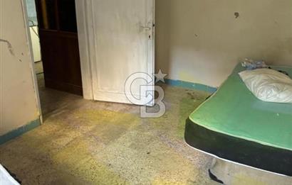 İzmir Çeşme Musalla Kale Arkasında Satılık 12 Odalı Pansiyon