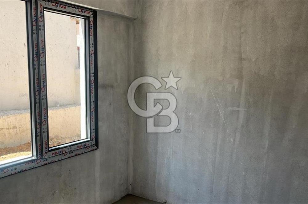 İzmir Foçada Bağarası Sitede 4+1 Kış Bahçeli Bahçe Dubleks 