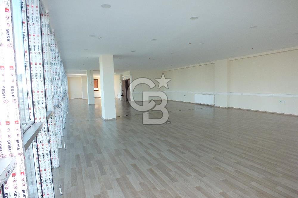 Sancaktepe Merkezde Atatürk Caddesine Cephe Kiralık Plaza Katı