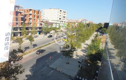 Sancaktepe Merkezde Atatürk Caddesine Cephe Kiralık Plaza Katı