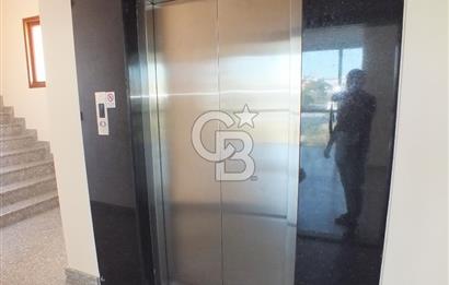 Sancaktepe Merkezde Atatürk Caddesine Cephe Kiralık Plaza Katı