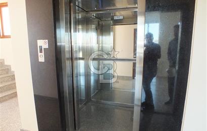 Sancaktepe Merkezde Atatürk Caddesine Cephe Kiralık Plaza Katı