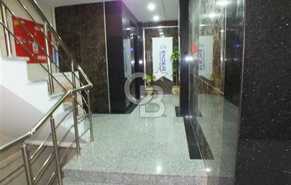 Sancaktepe Merkezde Atatürk Caddesine Cephe Kiralık Plaza Katı