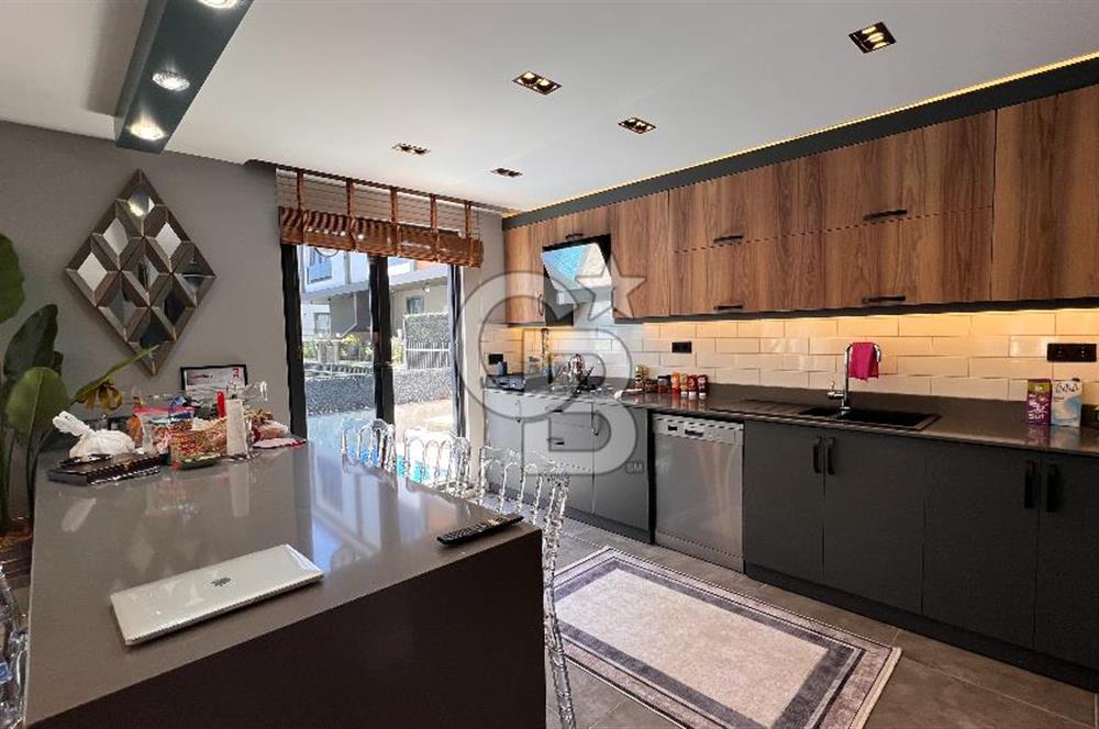 Hayalinizdeki Lüks Yaşam ,Deniz Manzaralı Satılık Villa