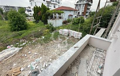 https://www.sahibinden.com/ilan/emlak-konut-satilik-cb-akademi-kartepe-dumlupinar-mah-satilik-2-plus1-ara-kat-daire-1246878393/detay