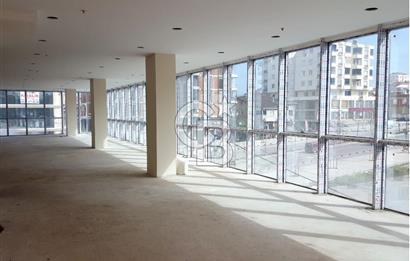 Sancaktepe Merkezde Atatürk Caddesine Cephe Kiralık Plaza Katı