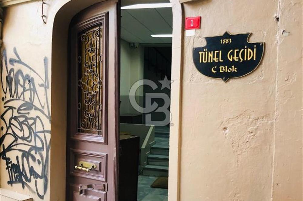 TARİHİ TÜNEL GEÇİDİ İŞ HANINDA 42 M2, 1+1, TERASLI MASRAFSIZ OFİS