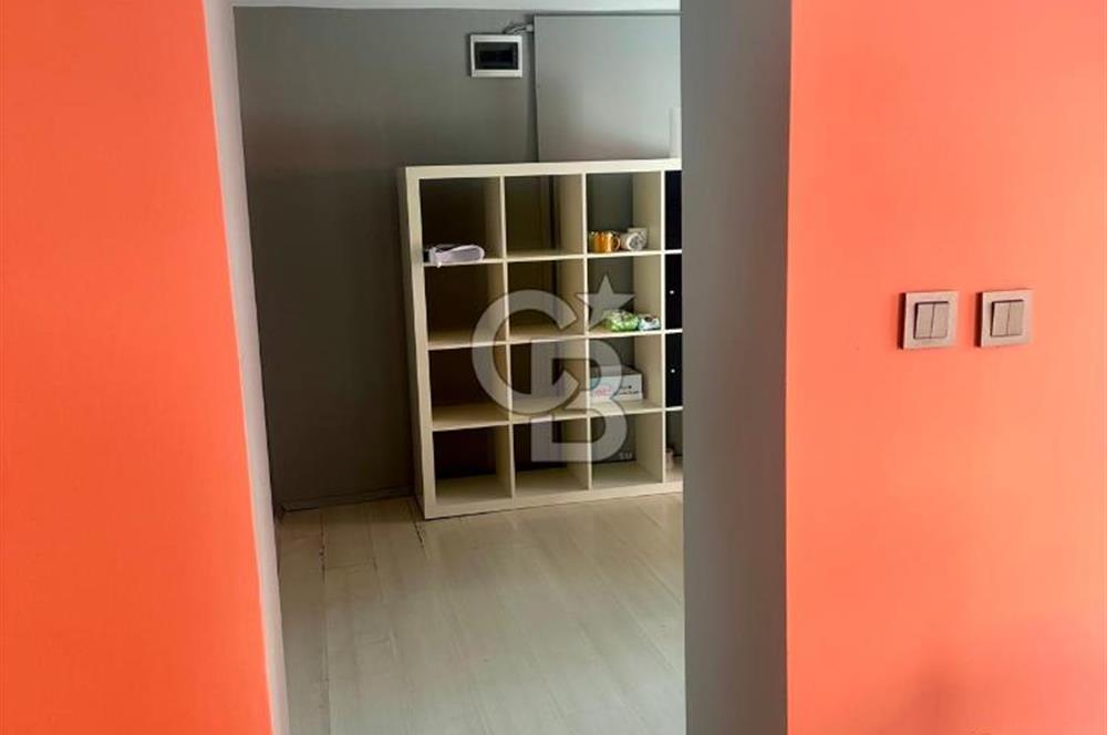 TARİHİ TÜNEL GEÇİDİ İŞ HANINDA 42 M2, 1+1, TERASLI MASRAFSIZ OFİS