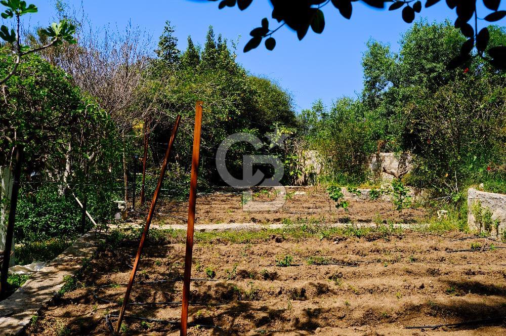 Eski Datça'da Satılık Havuzlu, 2 Müştemilatlı Lüks Villa