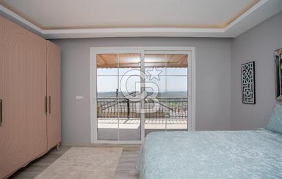 Çeşme Ovacık'ta Satılık Eşyalı 4+1 Lüks Villa