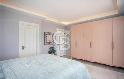 Çeşme Ovacık'ta Satılık Eşyalı 4+1 Lüks Villa