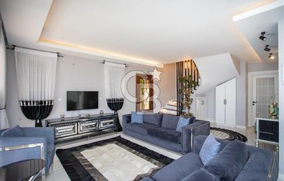 Çeşme Ovacık'ta Satılık Eşyalı 4+1 Lüks Villa
