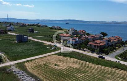 ÇANAKKALE LAPSEKİ ÇARDAK’TA BOĞAZ MANZARALI SATILIK ARSA