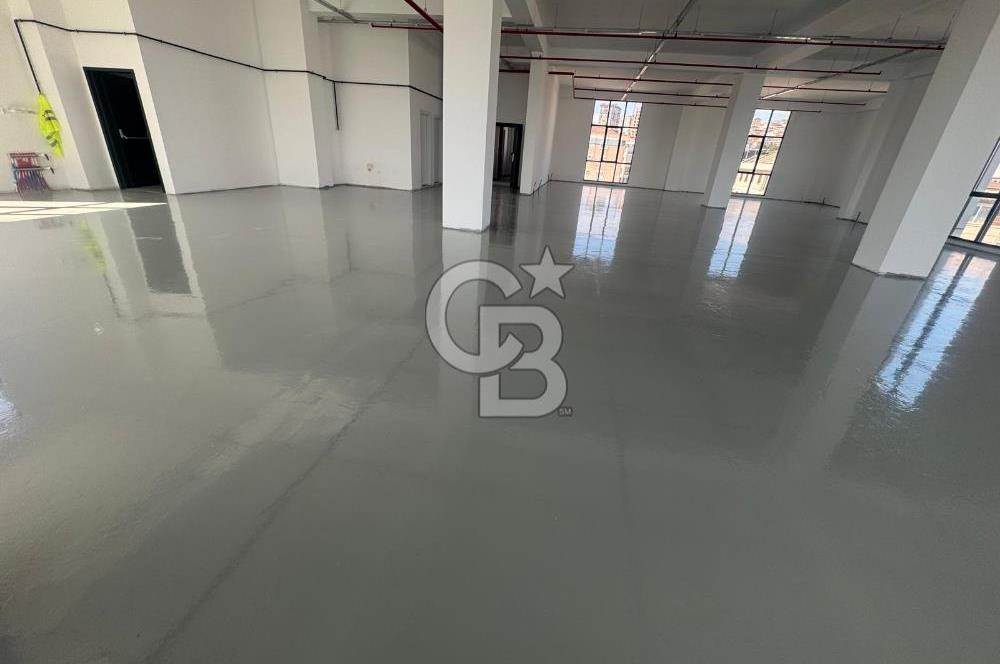 Sancaktepe Merkezde Atatürk Caddesine Cephe Kiralık Plaza Katı