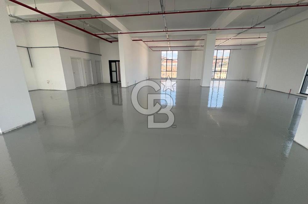 Sancaktepe Merkezde Atatürk Caddesine Cephe Kiralık Plaza Katı