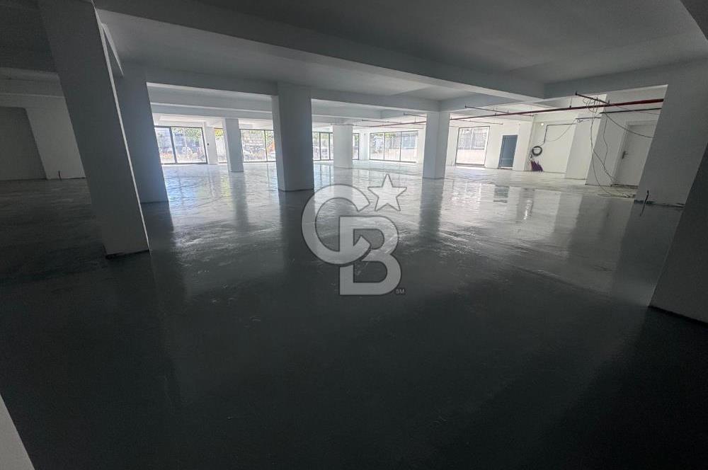 Sancaktepe Merkezde Atatürk Caddesine Cephe Kiralık Plaza Katı