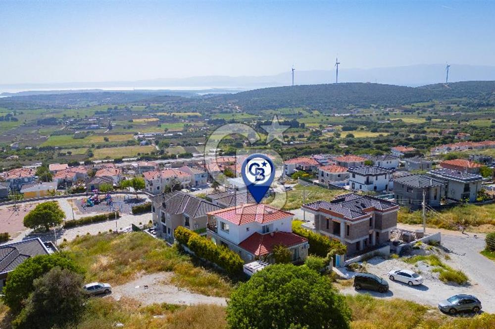 Çeşme Ovacık'ta Satılık Eşyalı 4+1 Lüks Villa
