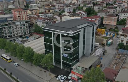 Sancaktepe Merkezde Atatürk Caddesine Cephe Kiralık Plaza Katı