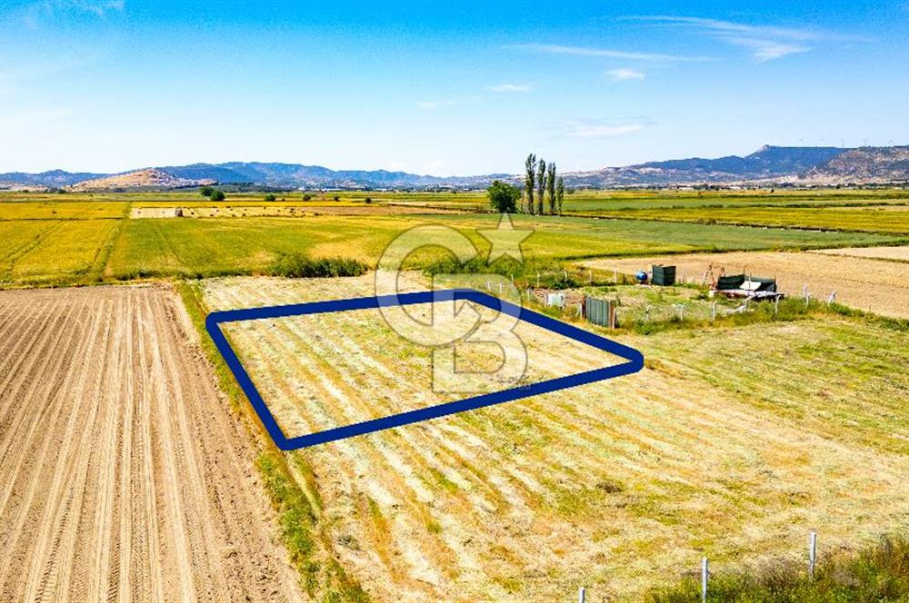 Foça Gerenköy'de Satılık 723 m2 Tarla