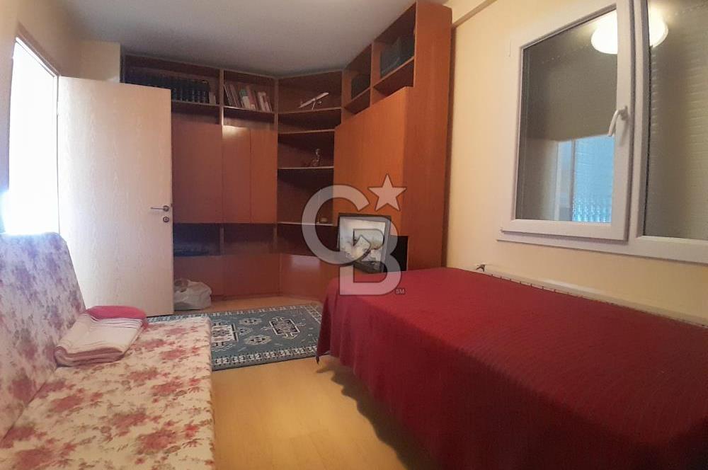 Foçaköy'de Eşyalı Kiralık Havuzlu Müstakil Villa