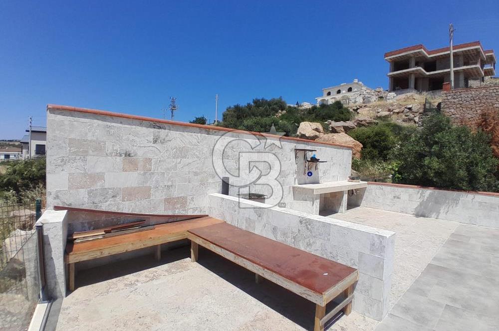 Foçaköy'de Eşyalı Kiralık Havuzlu Müstakil Villa