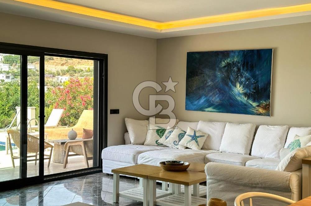 GÜMÜŞLÜK DENİZ MANZARALI ÖZEL PEYZAJLI 200M2 4+1 HAVUZLU VİLLA