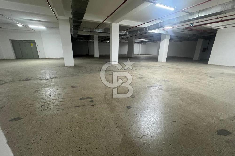 Sancaktepe Merkezde Atatürk Caddesine Cephe Kiralık Plaza Bodrum Katı