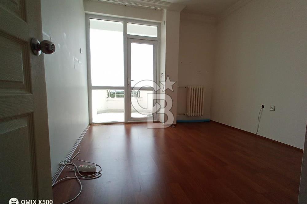 ORAN MAHALLESİNDE ODTÜ ORMANI KARŞISI DUBLEKS DAİRE