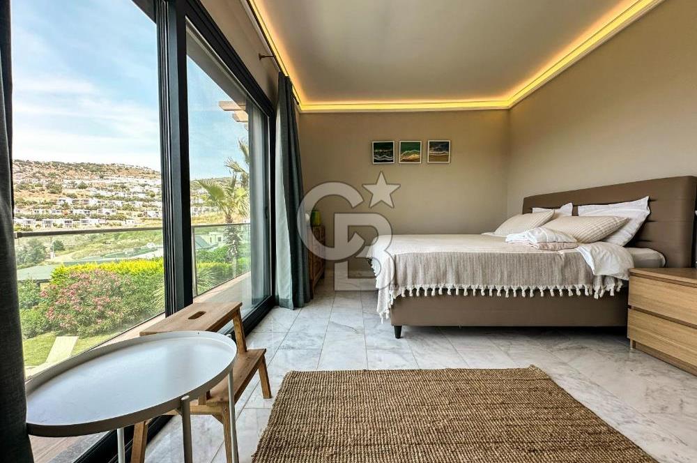 GÜMÜŞLÜK DENİZ MANZARALI ÖZEL PEYZAJLI 200M2 4+1 HAVUZLU VİLLA