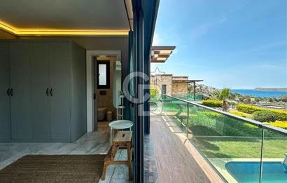 GÜMÜŞLÜK DENİZ MANZARALI ÖZEL PEYZAJLI 200M2 4+1 HAVUZLU VİLLA