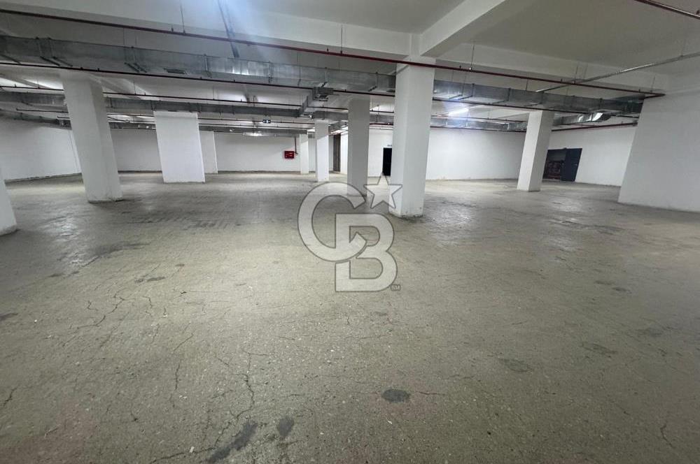 Sancaktepe Merkezde Atatürk Caddesine Cephe Kiralık Plaza Bodrum Katı