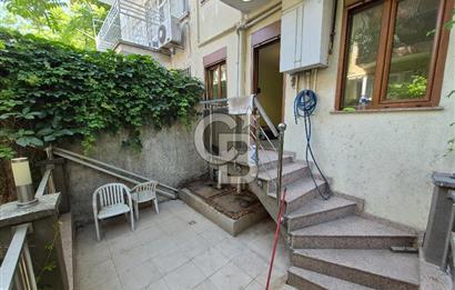 TARİHİ ASANSÖRDE BAHÇELİ GENİŞ 1+1 SATILIK DAİRE